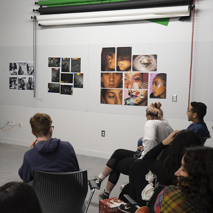 Students in Photo critique